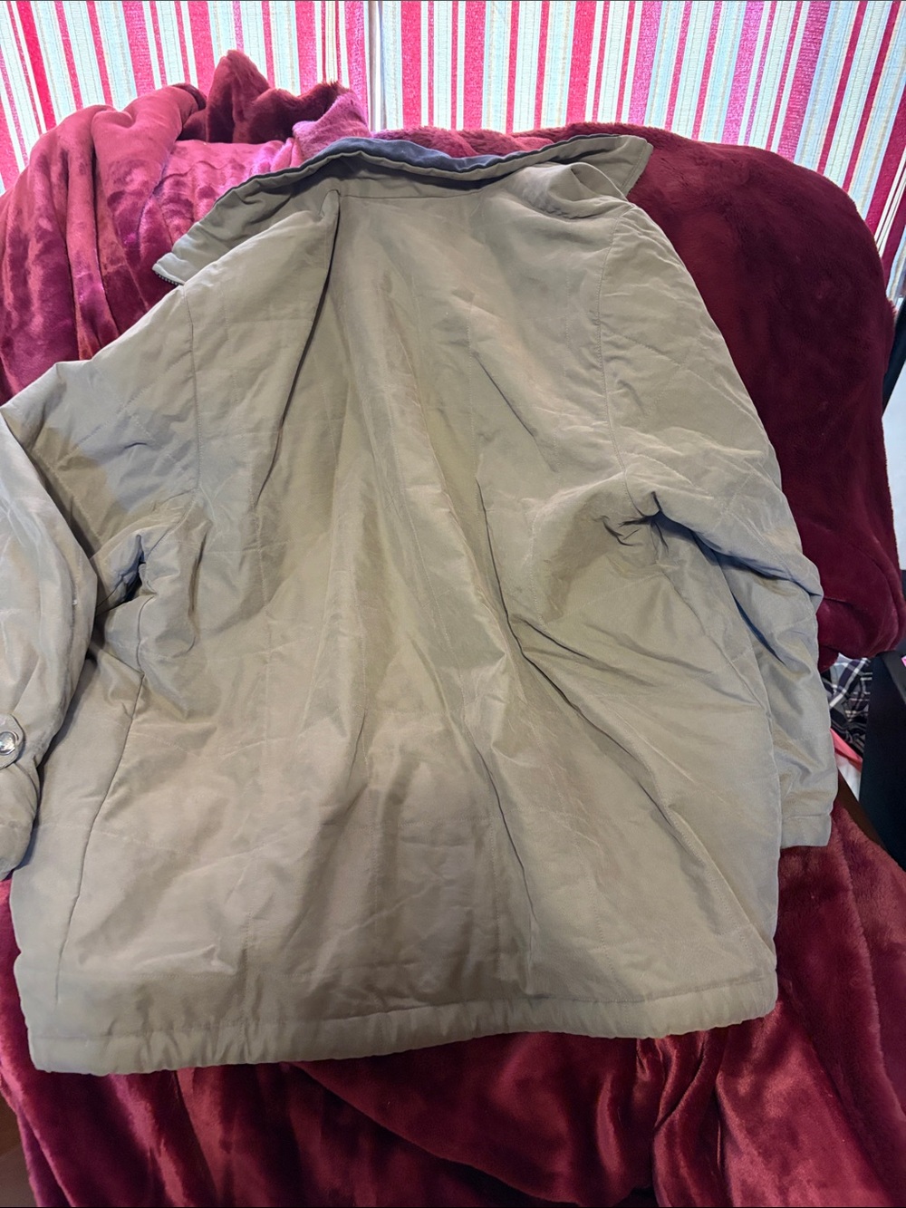 London Fog Taupe Puffer Jacket with Dark Contrast Collar - Picture 2 of 4